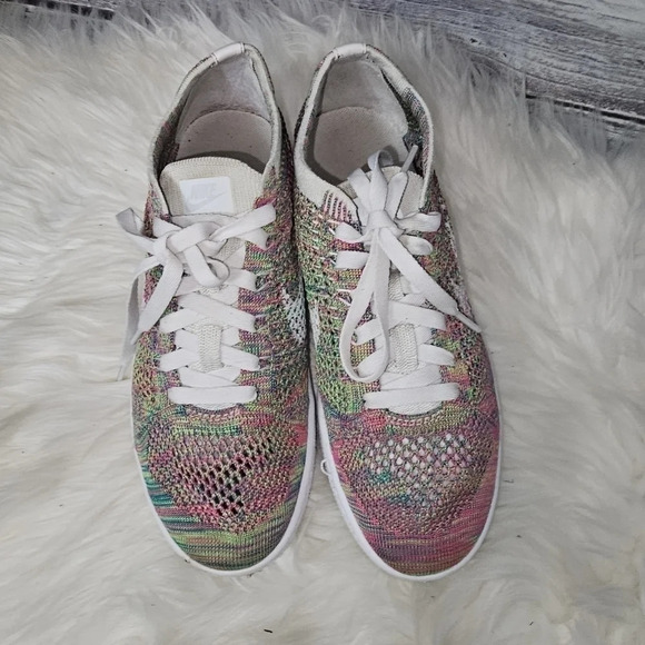 NIKECOURT  Tennis Classic Ultra Flyknit Sneakers  Size 8 - Picture 3 of 9